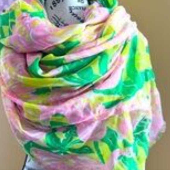 New Lilly Pulitzer Dance Scarf - Picture 4 of 4